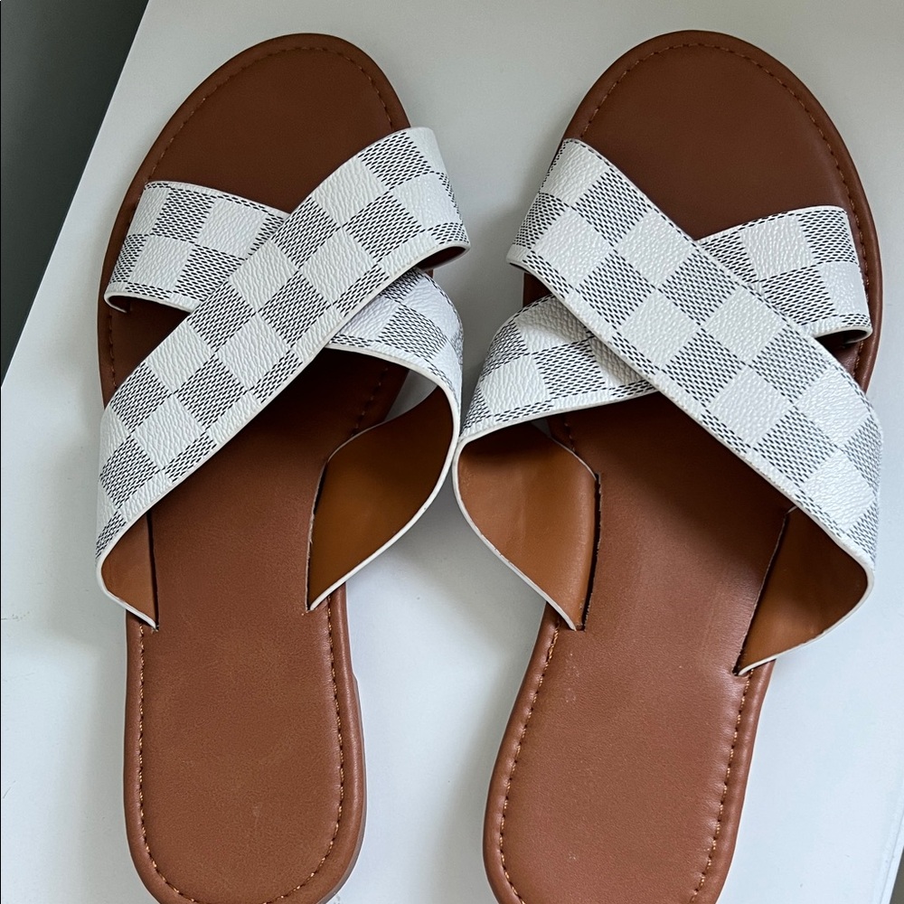 Elegant Checkered Women's Sandals